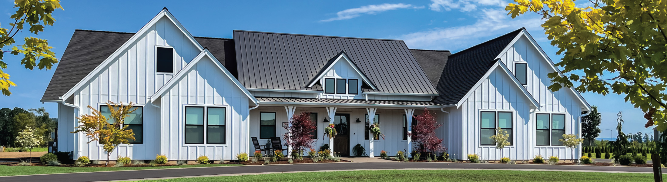 Exterior of a luxurious farmhouse built by Riddle Construction in McMinnville, Oregon Farmhouse Luxury